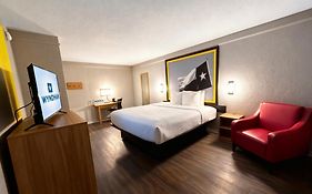 Super 8 By Wyndham Nacogdoches Near University